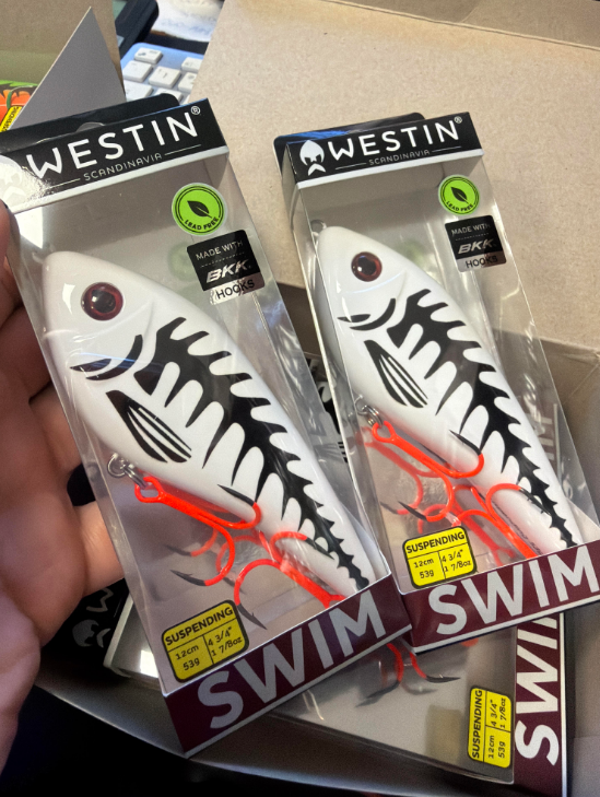 Wobler Westin Swim Glidebait 12cm SUSPENDING - Ghost Bone EDYCJA HALLOWEEN