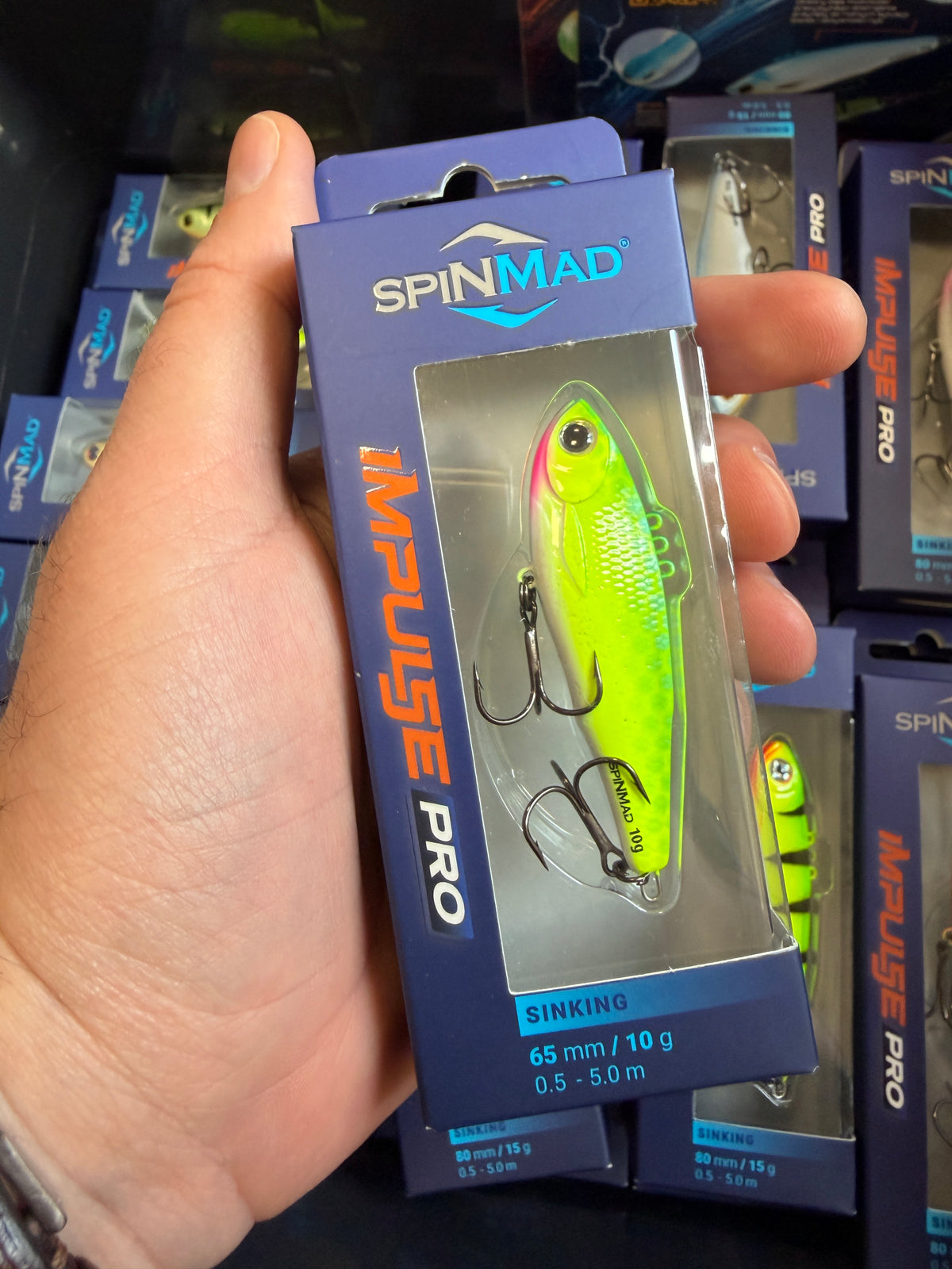 3908 Wobler Wertykalny Cykada SpinMad Impulse PRO 6,5cm 10g 1szt