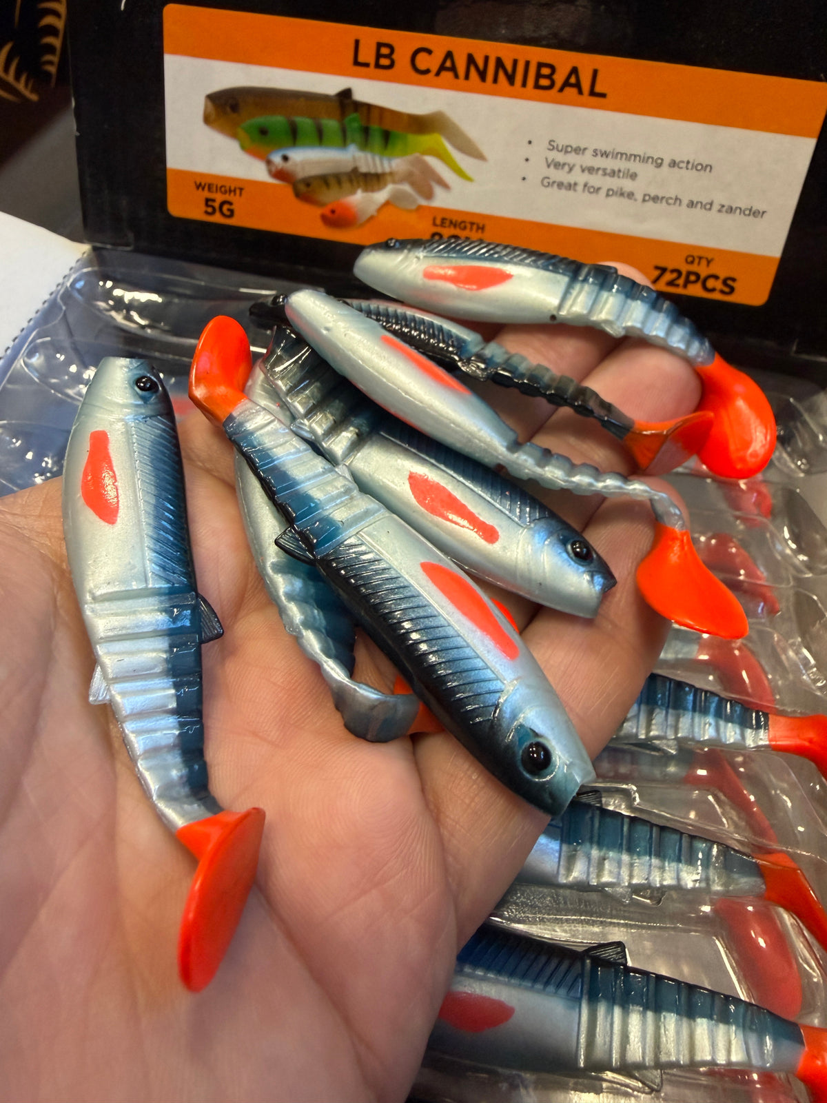 LIMITOWANY ! Savage Gear Cannibal MD SHNR GUMA NA OKONIA 8cm 1szt